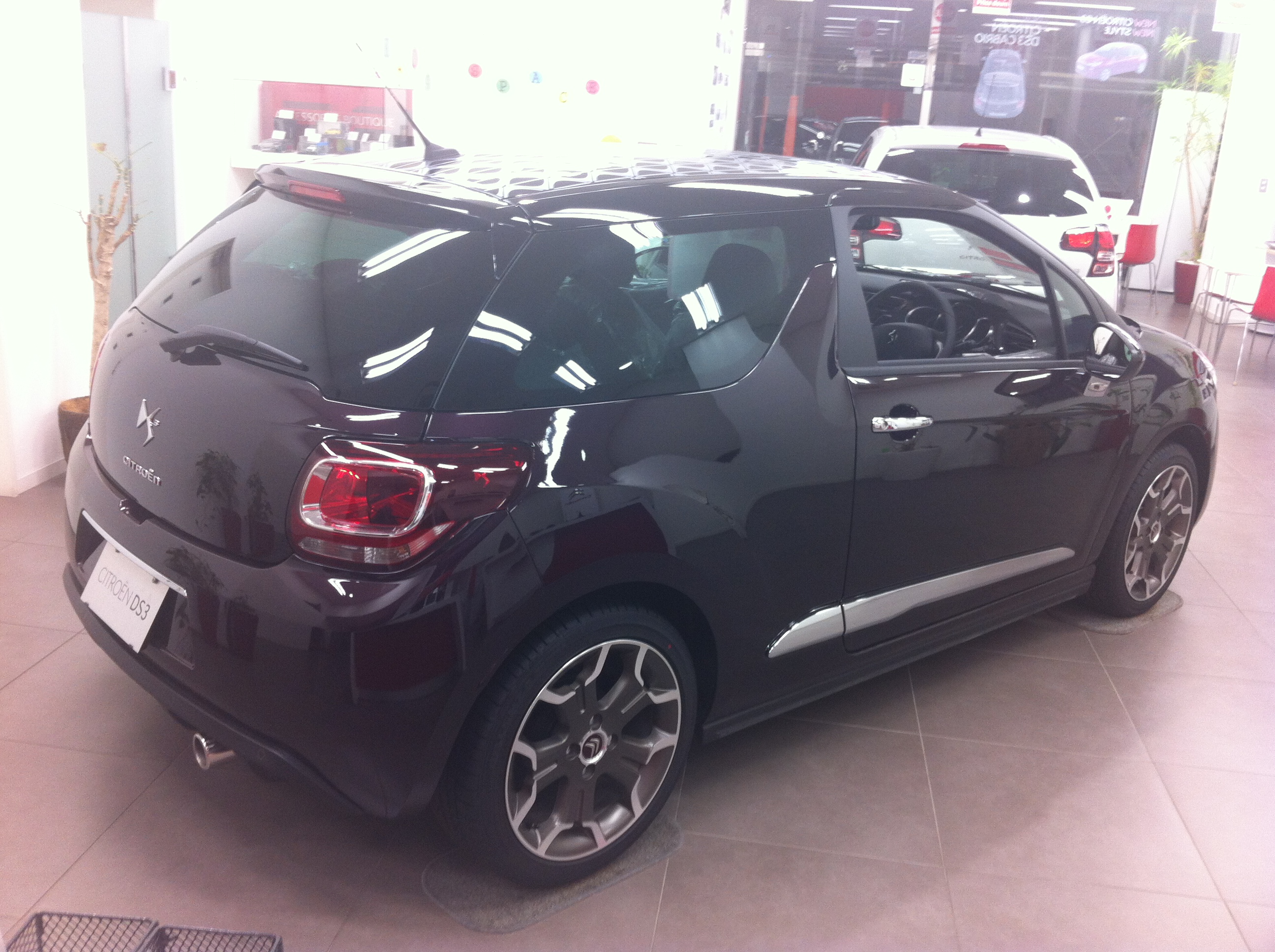 お買得車情報「DS3　FAUBOURG　ADDICT」