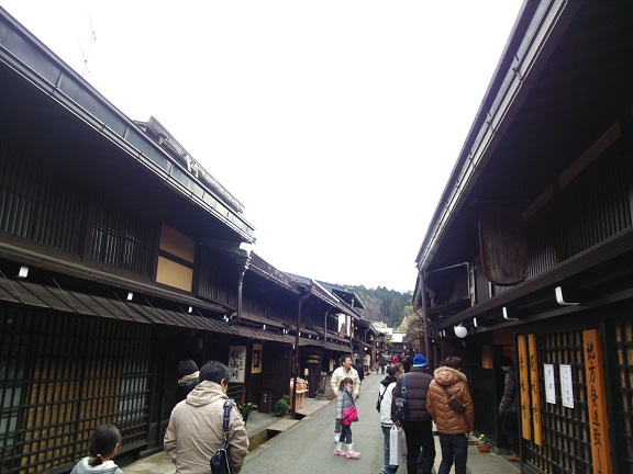 シトロエンに乗って、でかけよう「飛騨高山」