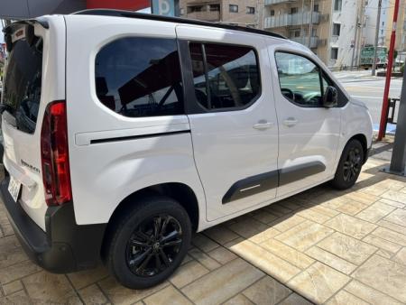 “リカバリードライブ”　の試乗車ご用意しております。