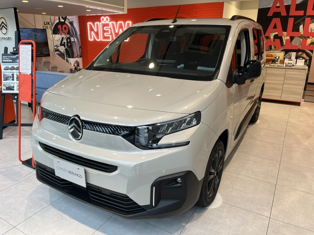 限定車　BERLINGO　Sable ！！　